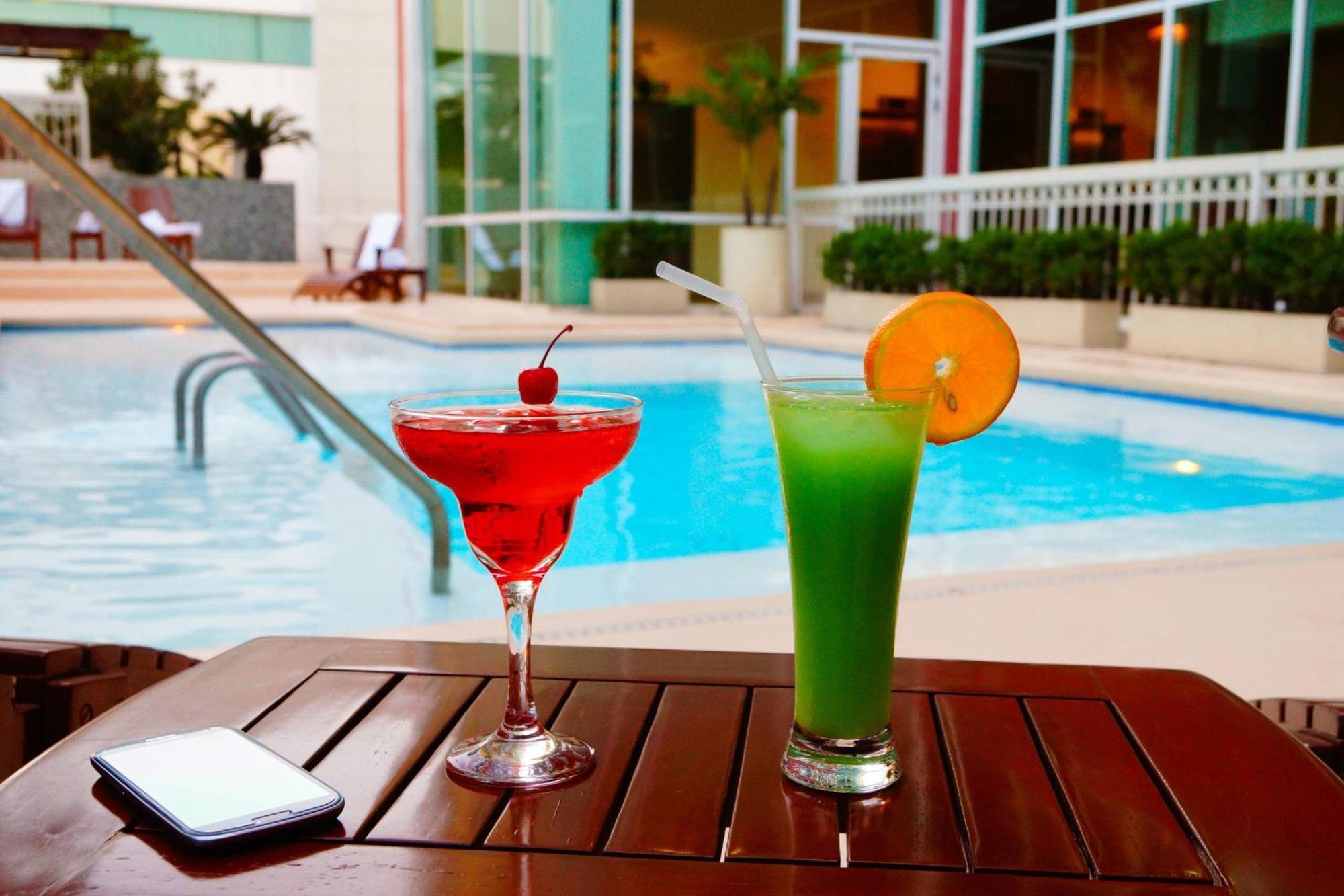 คอร์ตยาร์ด มอนเทอเรย์ ซาน เคโรนีโม/บาเย Hotel มอนแตร์เรย์ ภายนอก รูปภาพ